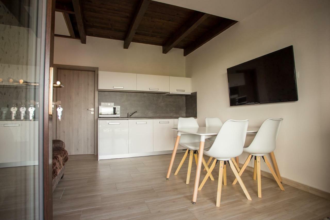 Apartmany Pod Palavou Starovicky ภายนอก รูปภาพ