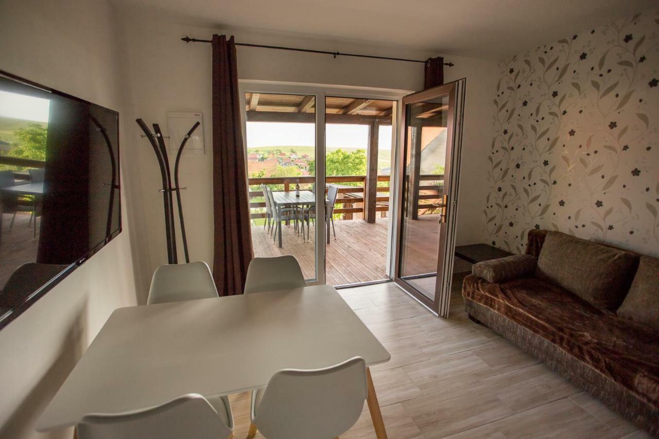 Apartmany Pod Palavou Starovicky ภายนอก รูปภาพ
