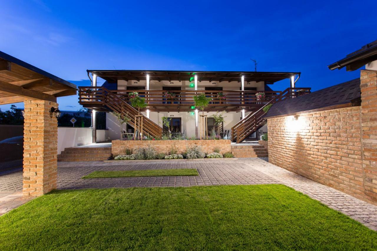Apartmany Pod Palavou Starovicky ภายนอก รูปภาพ