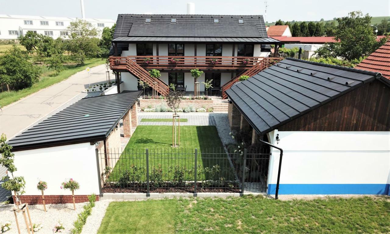 Apartmany Pod Palavou Starovicky ภายนอก รูปภาพ